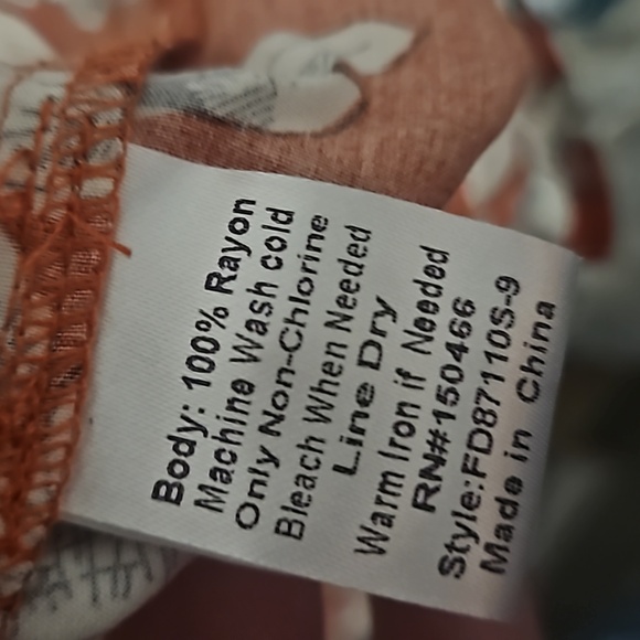 fun2fun floral blouse size small - Picture 6 of 7